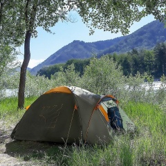 У нас большое поступление туристических палаток Helios!